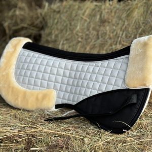 Horse Half Pad For English Saddle, With A Shape-retaining Foam Insert, The Cushioned Synthetic Sheepskin Is Thick, Soft, Non-Shedding, Easy To Clean